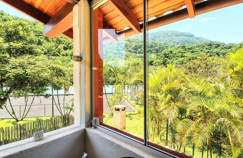Guaeca Casa | VILA GUAECÁ - Encanto y comodidad a 3 min del mar | 5 DORMITORIOS CON TV WIFI, SKY, AR