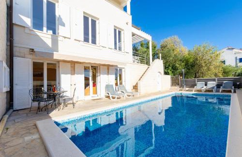 Tice Villa | vila ivan i ian
