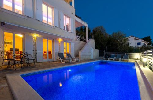 Tice Villa | vila ivan i ian