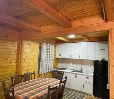 Razem Casa | Vila Kanadeze Razem