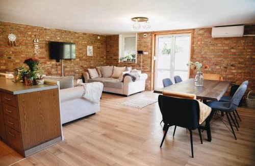 Petrovaradin Villa | Vila Kraljev Breg Fruška Gora