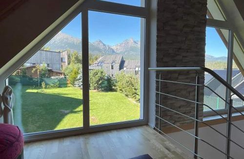 Nova Lesna Casa | VILA LESNA House with a garden 2 minutes from the center of the Tatras