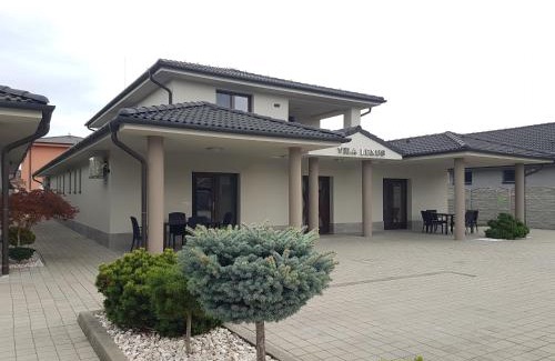 Velky Meder Apartamento | Vila Lexus