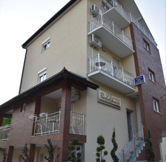Sumadija Apartamento | Vila Lux Nedeljkovic Gornja Trepca