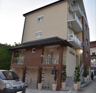 Sumadija Apartamento | Vila Lux Nedeljkovic Gornja Trepca