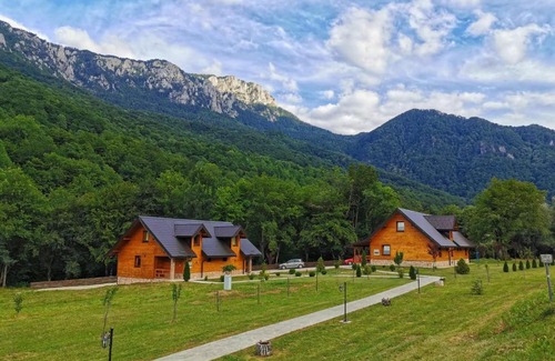 Tjentiste Apartamento | Vila "Maglić"