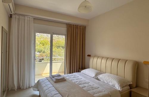 Qafe e Gjashtes Apartamento | Vila Majola