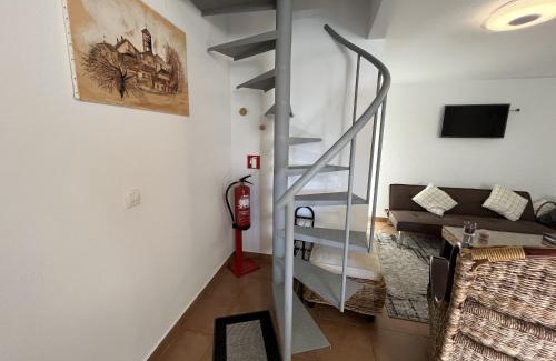 Guarda Casa | Vila Mena by Trip2Portugal