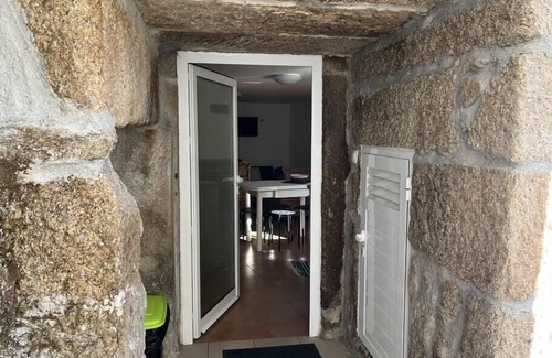 Guarda Casa | Vila Mena by Trip2Portugal