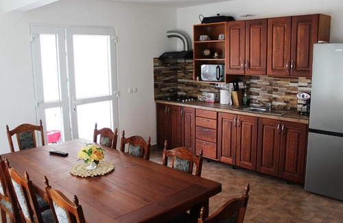 Sacueni Casa | VILA ONIX