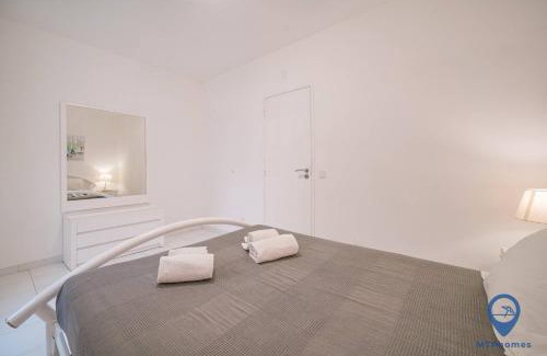 Areias de Sao Joao Villa | Vila San Remo by MTPhomes