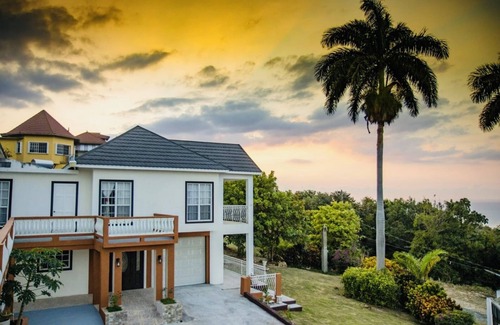 IronShore Estates Cabaña | Vila Solstice Montego Bay. Where relaxation and tranquility awaits.
