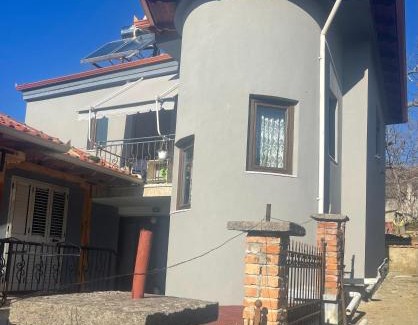 Korce Villa | Vila Tradicionale Violeta Korce