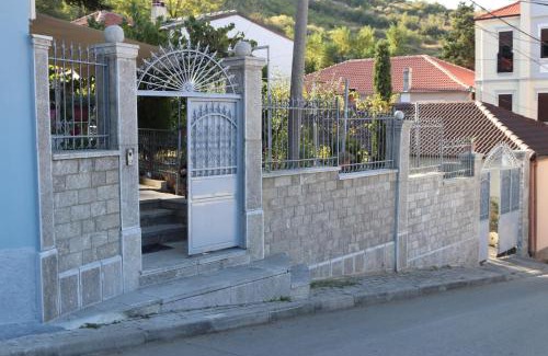 Korce Villa | Vila Tradicionale Violeta Korce