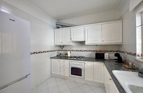 Vilamoura Apartamento | Vilamoura Central 2 With Pool by Homing