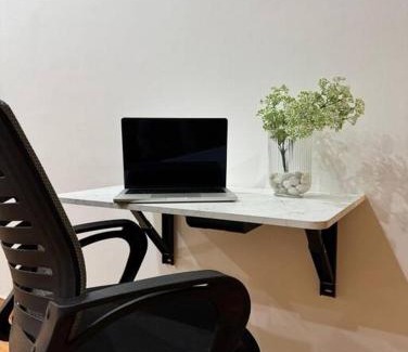 Dehradun Apartamento | VILASA - A Luxurious Apartment With Pvt Terrace