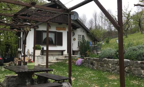 Kanal Casa | Vilijev Raj, a property with cottage in the countryside