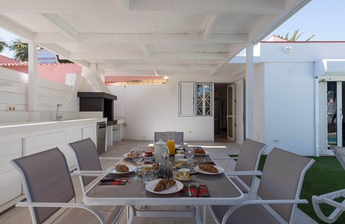 Maspalomas Chalet De Esquí | Villa en Maspalomas con Piscina Privada
