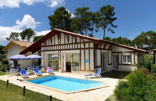 Gujan-Mestras Villa | ¡Belle Villa équipée con Piscine Privée, au coeur du Golf!