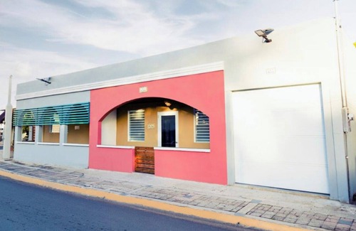 La Pared Apartamento | Villa Ñiñín in Luquillo at Estancia los Abuelos
