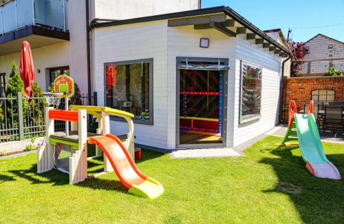 Leba Casa | Villa Łeba Pokoje & Apartamenty