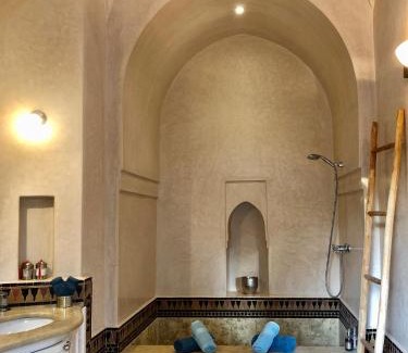 Oulad Khallouf Casa | Villa 05
