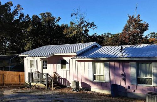 Lake Ozark Casa | Villa 1 sleep 6 w/VIP pkg- Bachelor parties here!