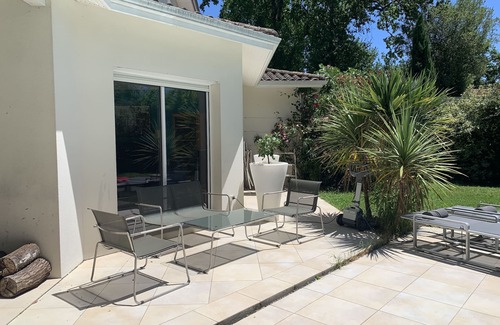 Saint-Aubin-de-Medoc Villa | VILLA DE 230 M2 EN EL BORDE DEL OBTURADOR FORESTAL PISCINA CLIMATIZADA Y SEGURA