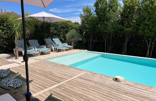 Aubais Villa | Villa 240 M2 located between the Camargue and its Mediterranean beaches