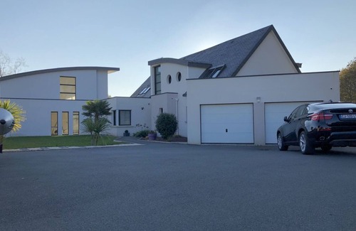 Benodet Casa | VILLA 385m2, GRAN PISCINA, JACUZZI Y SPA, SAUNA, BILLAR, JARDÍN 8000m2