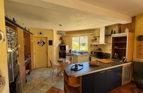 Laroque-des-Alberes Casa | Villa 4 Faces à Laroque-des-Albères avec Piscine et Terrasse - FR-1-732-67