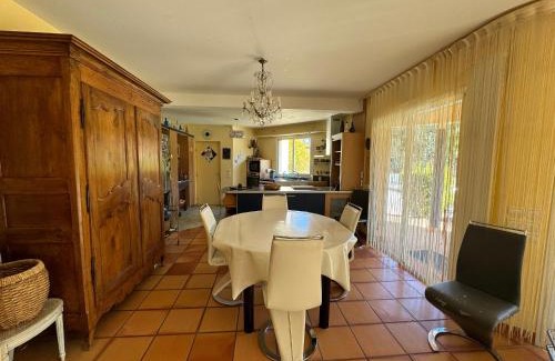 Laroque-des-Alberes Casa | Villa 4 Faces à Laroque-des-Albères avec Piscine et Terrasse - FR-1-732-67