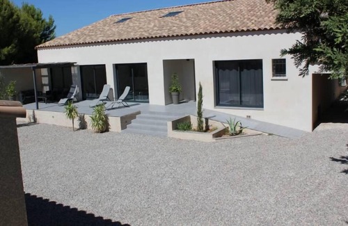 Canet Casa | VILLA 4 * with its 2 indoor and outdoor swimming pools
