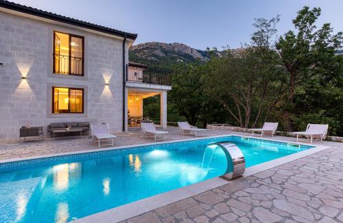 Lapcici Villa | Villa 53