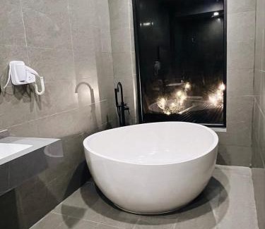 Ha Long Villa | Villa 6 Ngủ siêu hot hit - Trung Tâm Bãi Cháy
