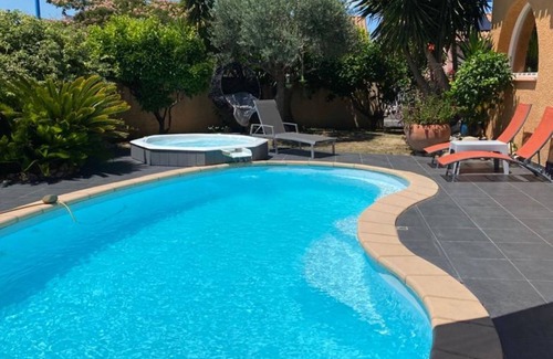Saint-Cyprien Casa | Villa 8 personas con piscina y jacuzzi