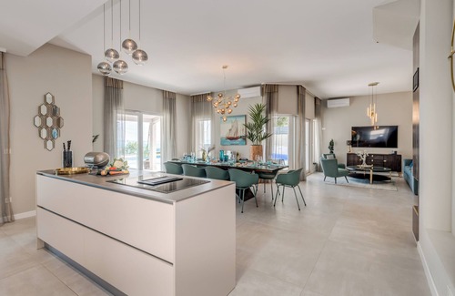 Split Villa | Villa A Sight to Sea