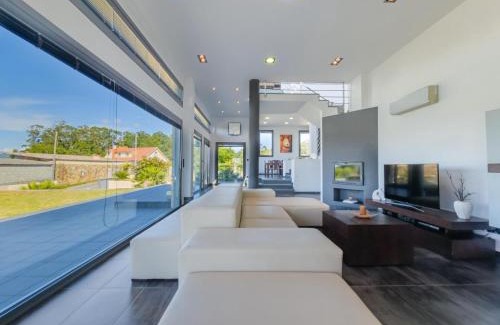 Quintans Chalet De Esquí | Villa A Varela