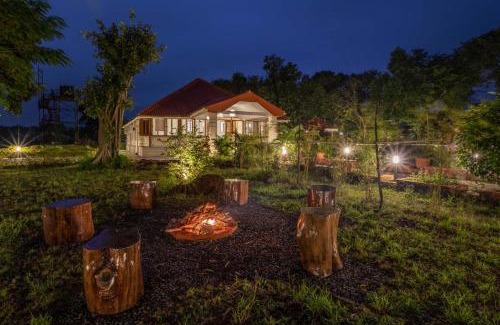 Lonavala Villa | Villa Aangan by StayVista - A heritage charm with Swimming pool, Gazebo, Projector room & Indoor games