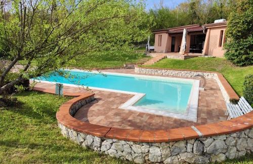 Casalvieri Casa | Villa Abete Azzurro con Piscina