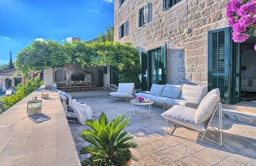 Brsecine Villa | Villa Above the Sky with Pool