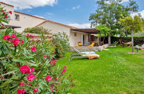 Calvi Villa | Villa "Acacia" très chaleureuse avec beau jardin - 4 à 6 personnes
