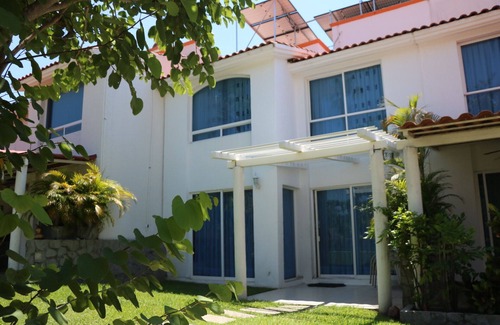 Granjas del Marqués Villa | Villa Acapulco Diamante