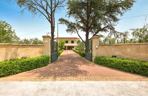 Casarano Casa | Villa Ada by BarbarHouse