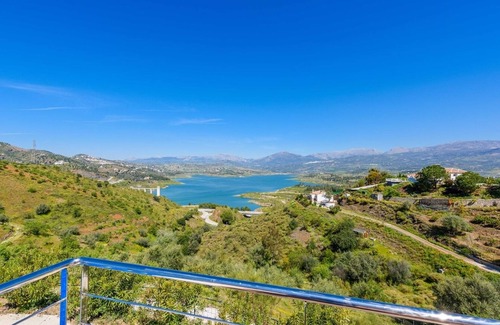 Viñuela Villa | Villa Adelfas Viñuela by Ruralidays