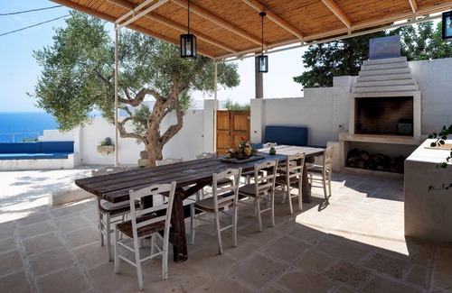 Marina di Novaglie Villa | Villa Adria - Piscina Privata con Terrazza Vista Mare circondata da Uliveti