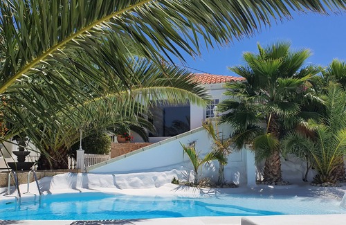 Arico Chalet De Esquí | VILLA ADRIANO. Descanso y relax en un entorno tranquilo y natural.