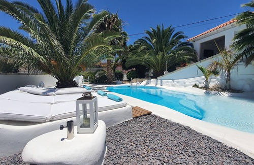 Arico Chalet De Esquí | VILLA ADRIANO. Descanso y relax en un entorno tranquilo y natural.