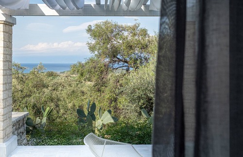 Peroulion Villa | Ionian Stone Villa Corfu East