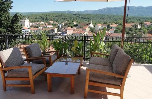 Vrboska Apartamento | Villa Agava